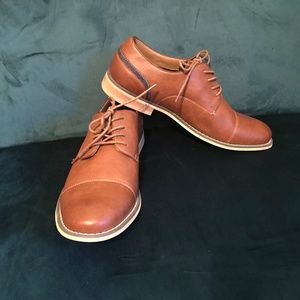 Men’s Cap Toe Oxford Shoes - Size 10